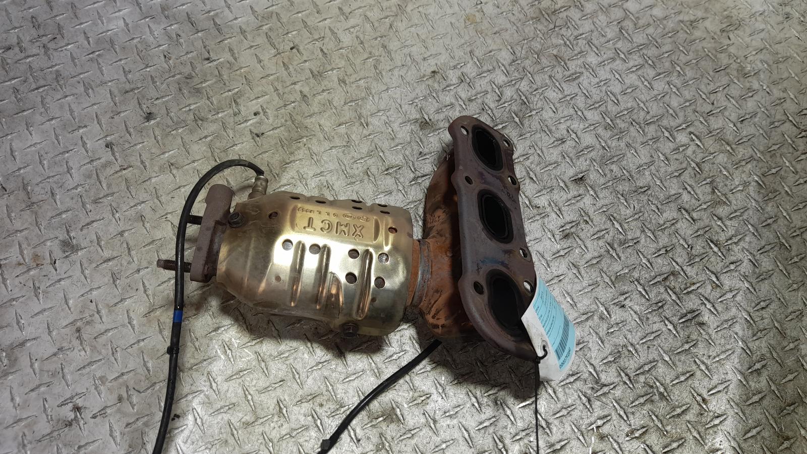 View Auto part Catalytic Converter Hyundai Santa Fe 2011