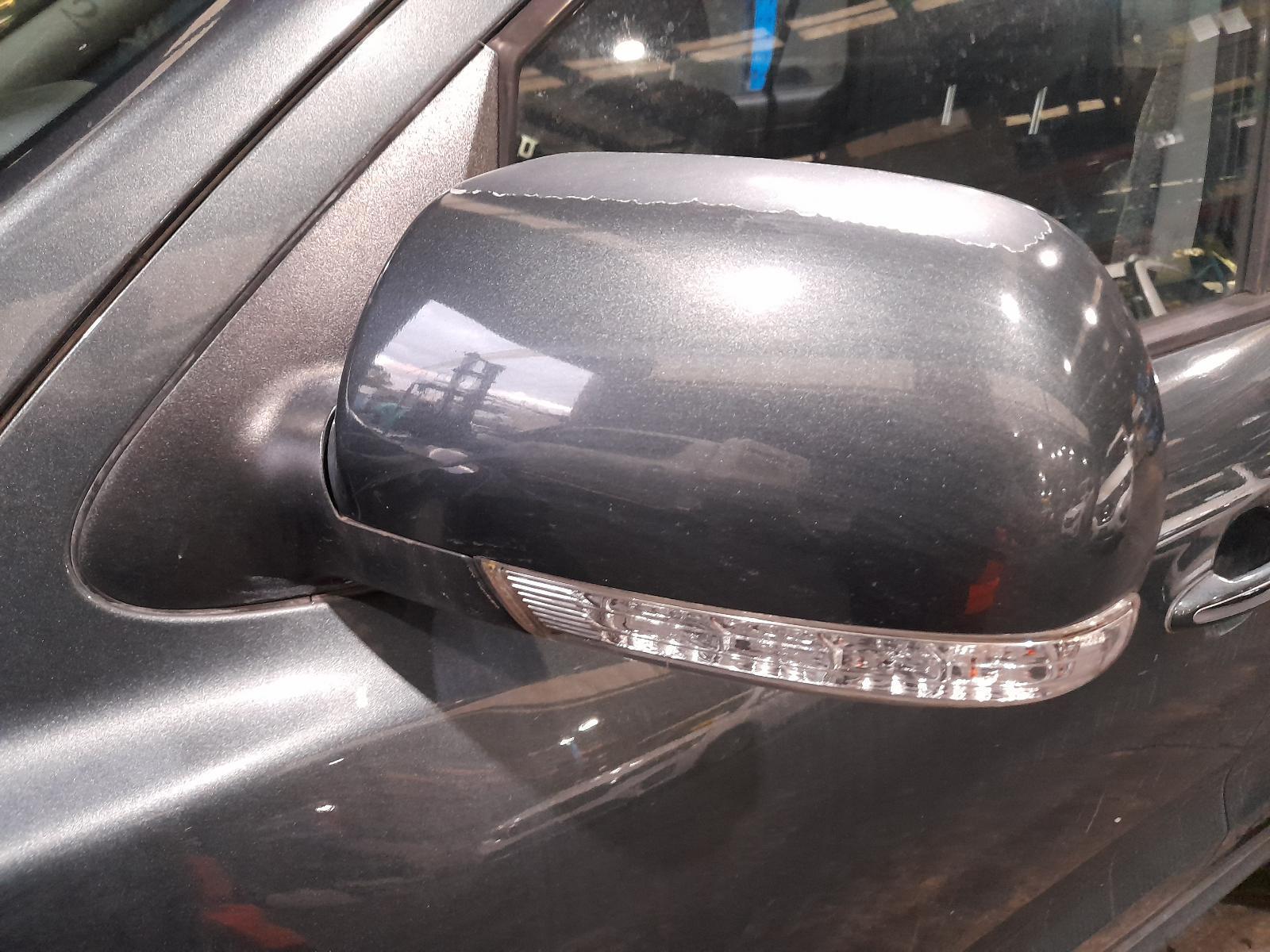View Auto part Left Door Mirror Hyundai Santa Fe 2011