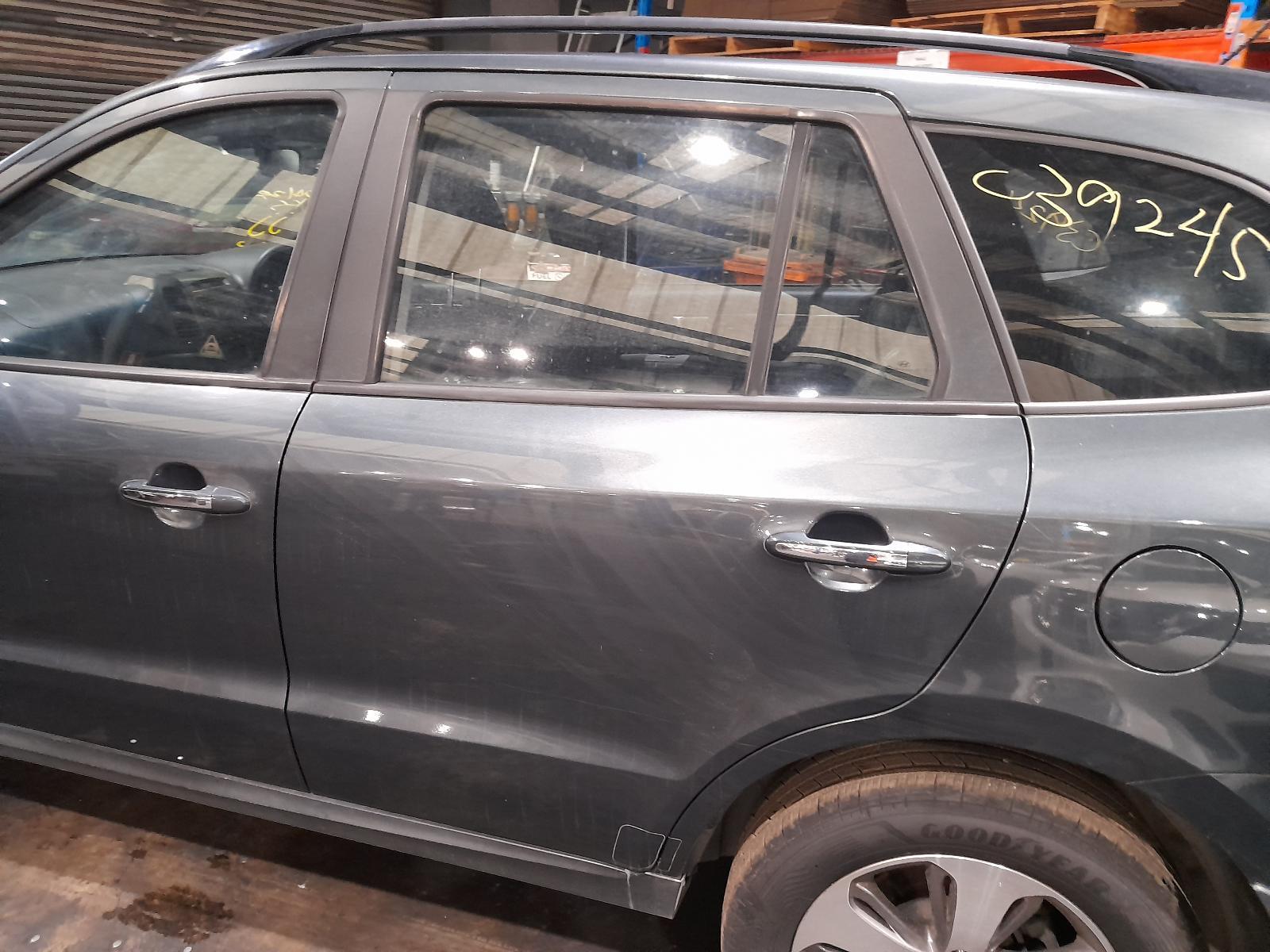 View Auto part Left Rear Door/Sliding Hyundai Santa Fe 2011