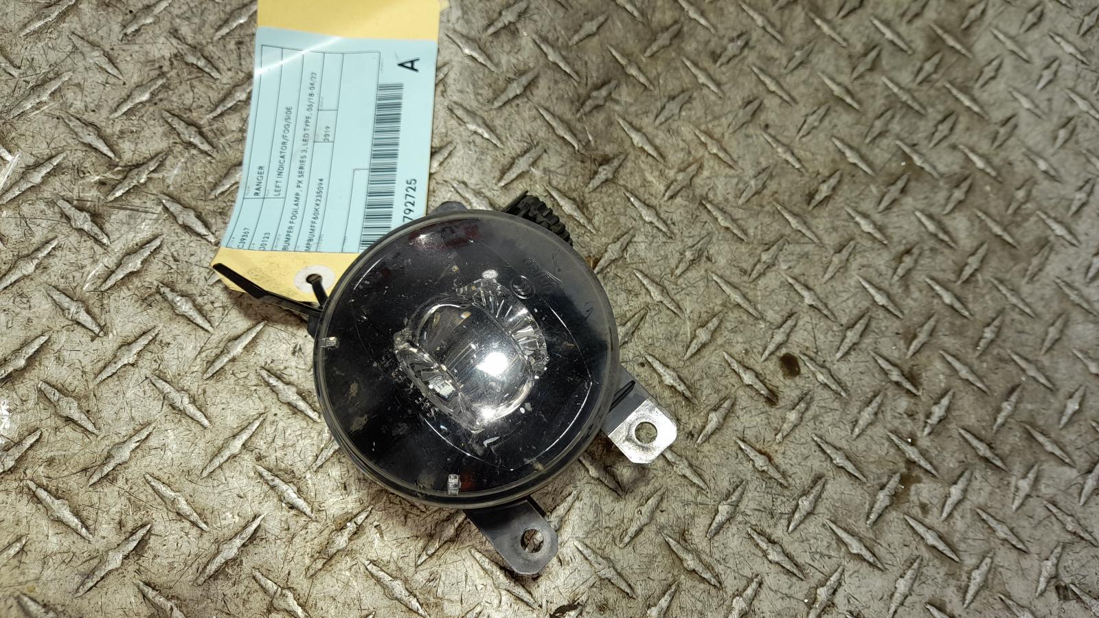 View Auto part Left Indicator/Fog/Side Ford Ranger 2019