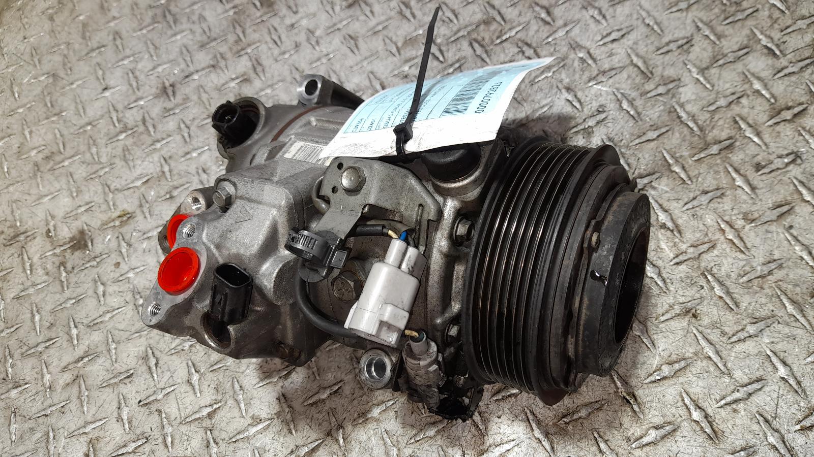 View Auto part A/C Compressor Toyota Kluger 2011