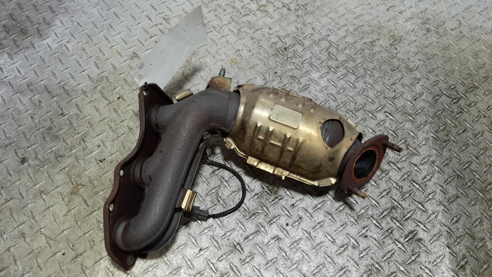 View Auto part Catalytic Converter Toyota Kluger 2011