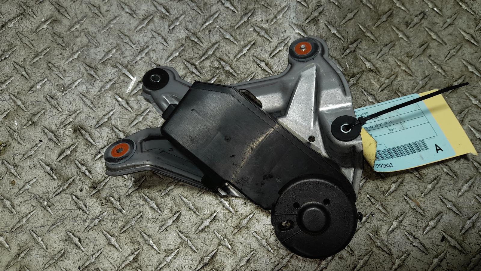 View Auto part Wiper Motor Toyota Kluger 2011