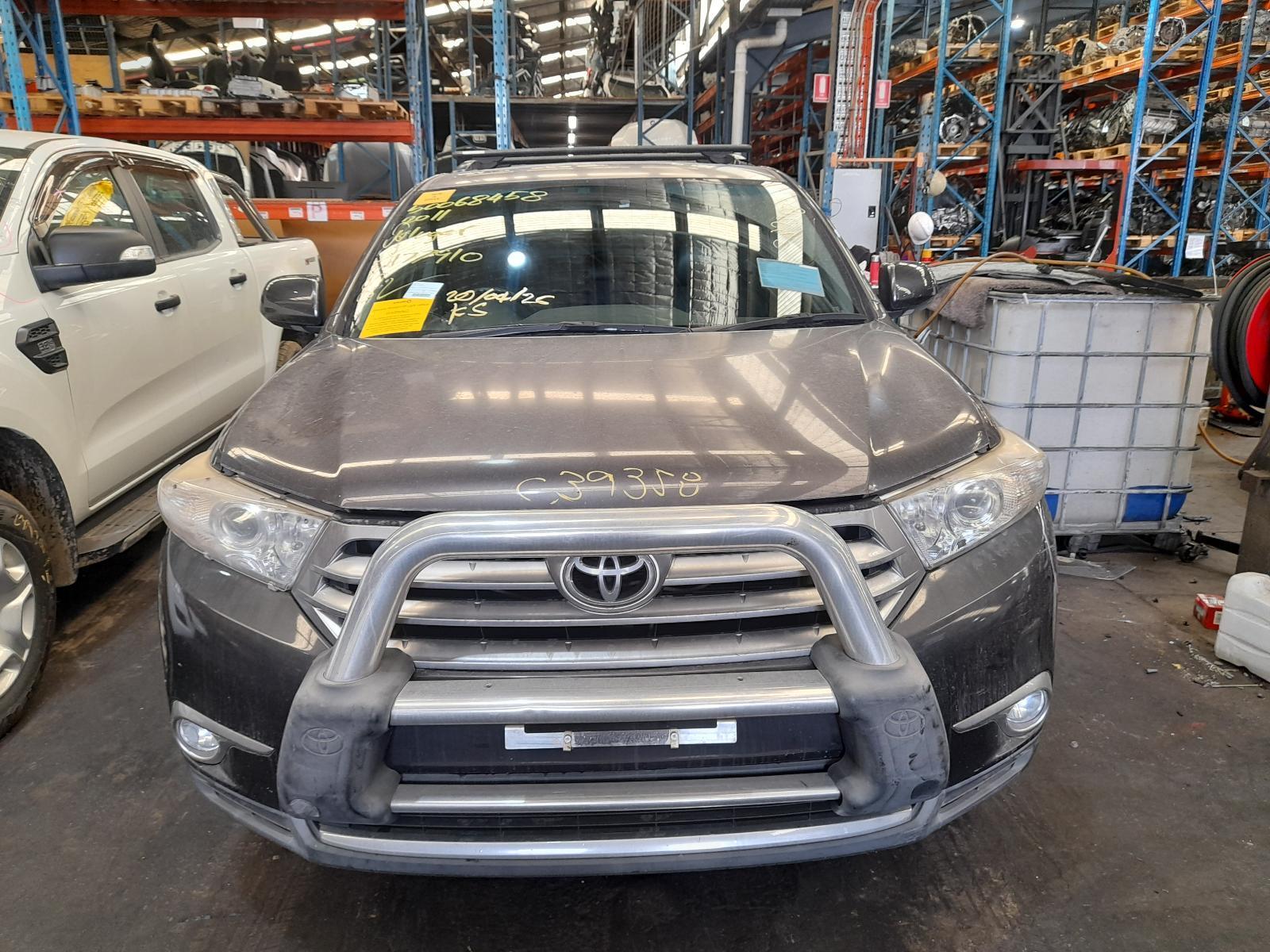 View Auto part Bonnet Toyota Kluger 2011