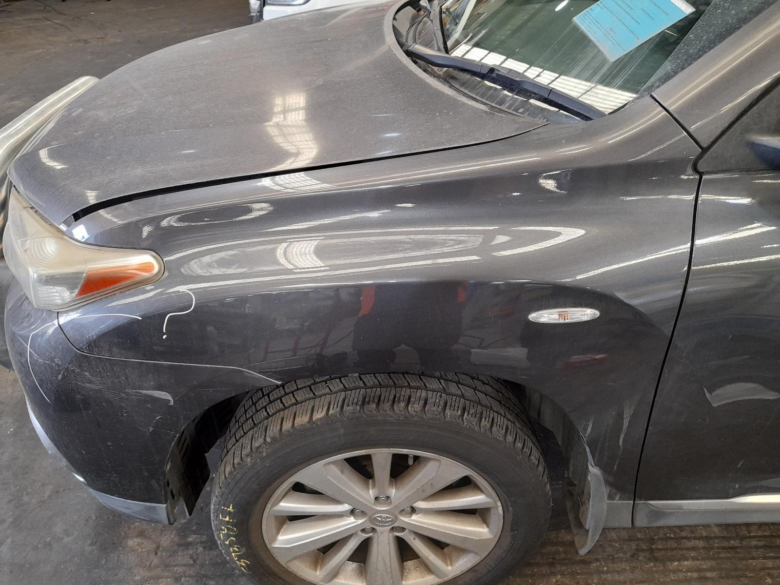 View Auto part Left Guard Toyota Kluger 2011