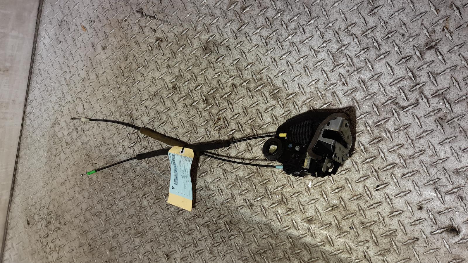 View Auto part Door/Boot/Gate Lock Toyota Kluger 2011