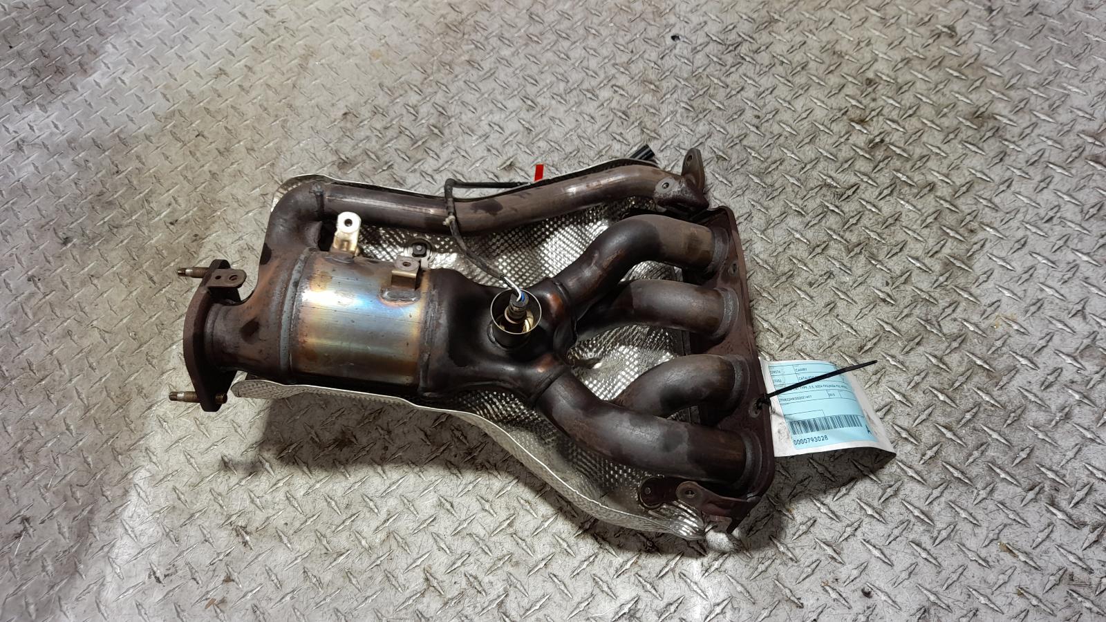 View Auto part Catalytic Converter Toyota Camry 2018