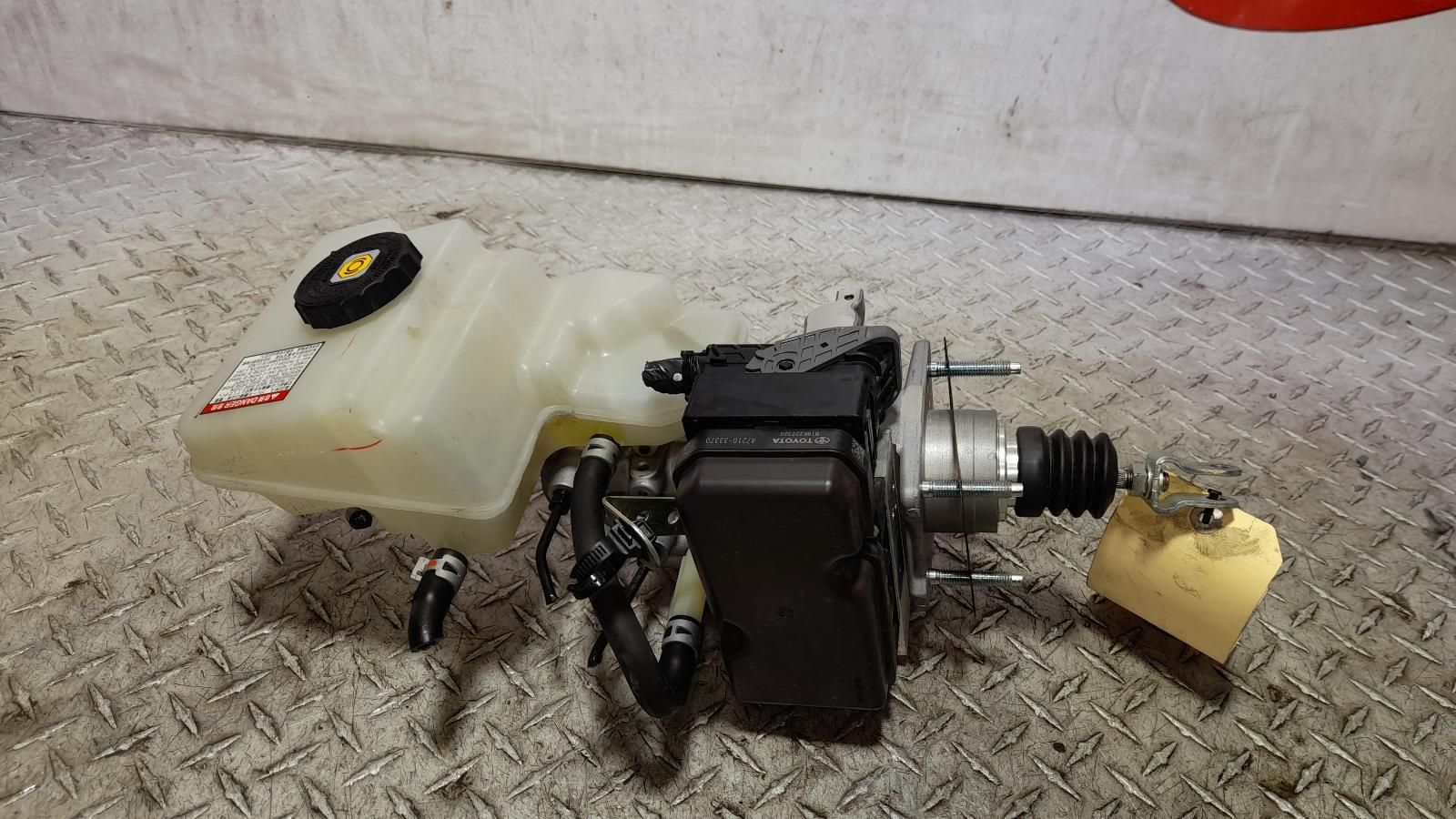 View Auto part Brake Booster Toyota Camry 2018