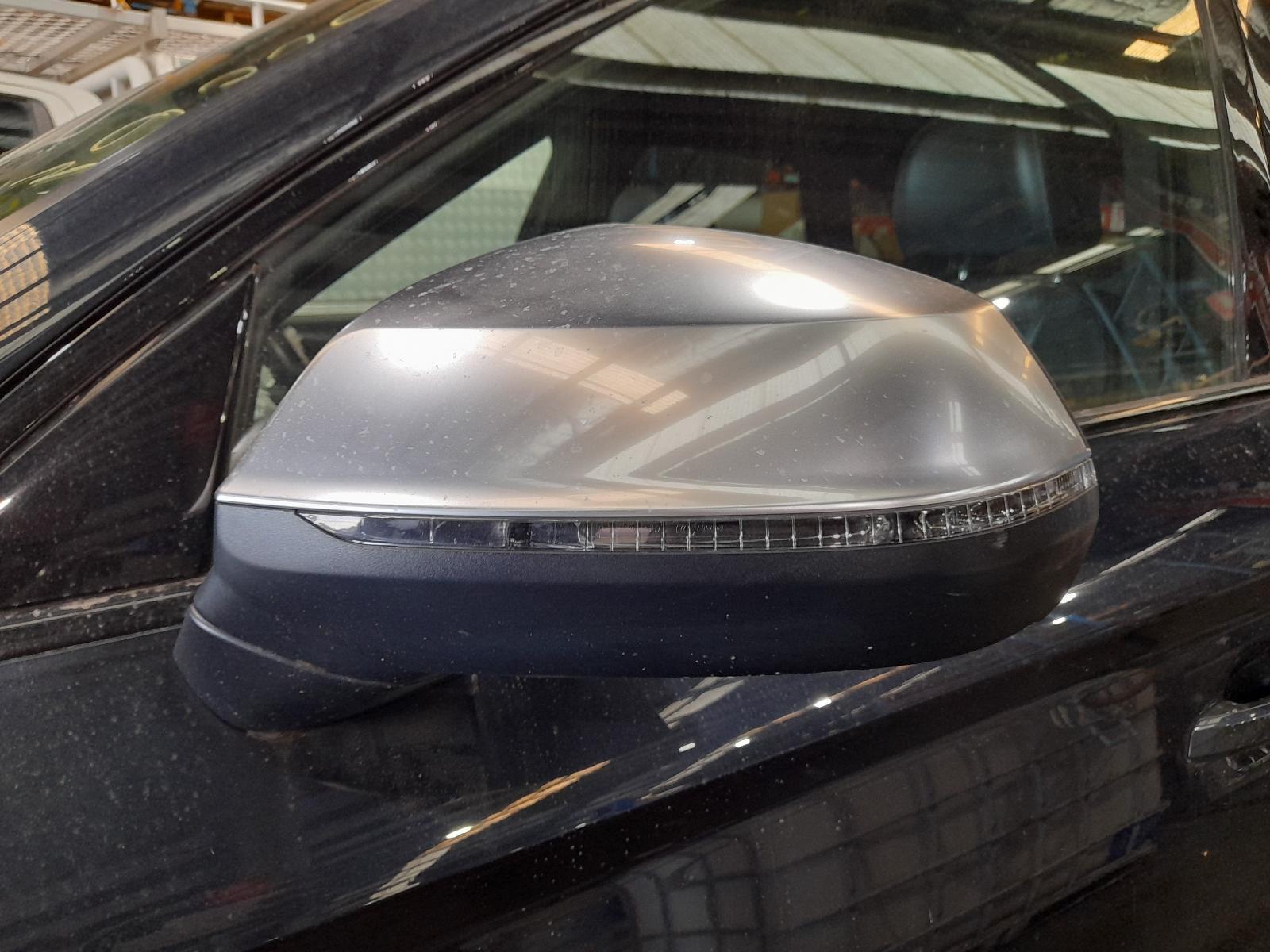 View Auto part Left Door Mirror Audi Q5 2017