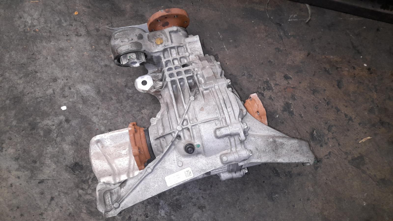 View Auto part Differential Centre Audi Q5 2017