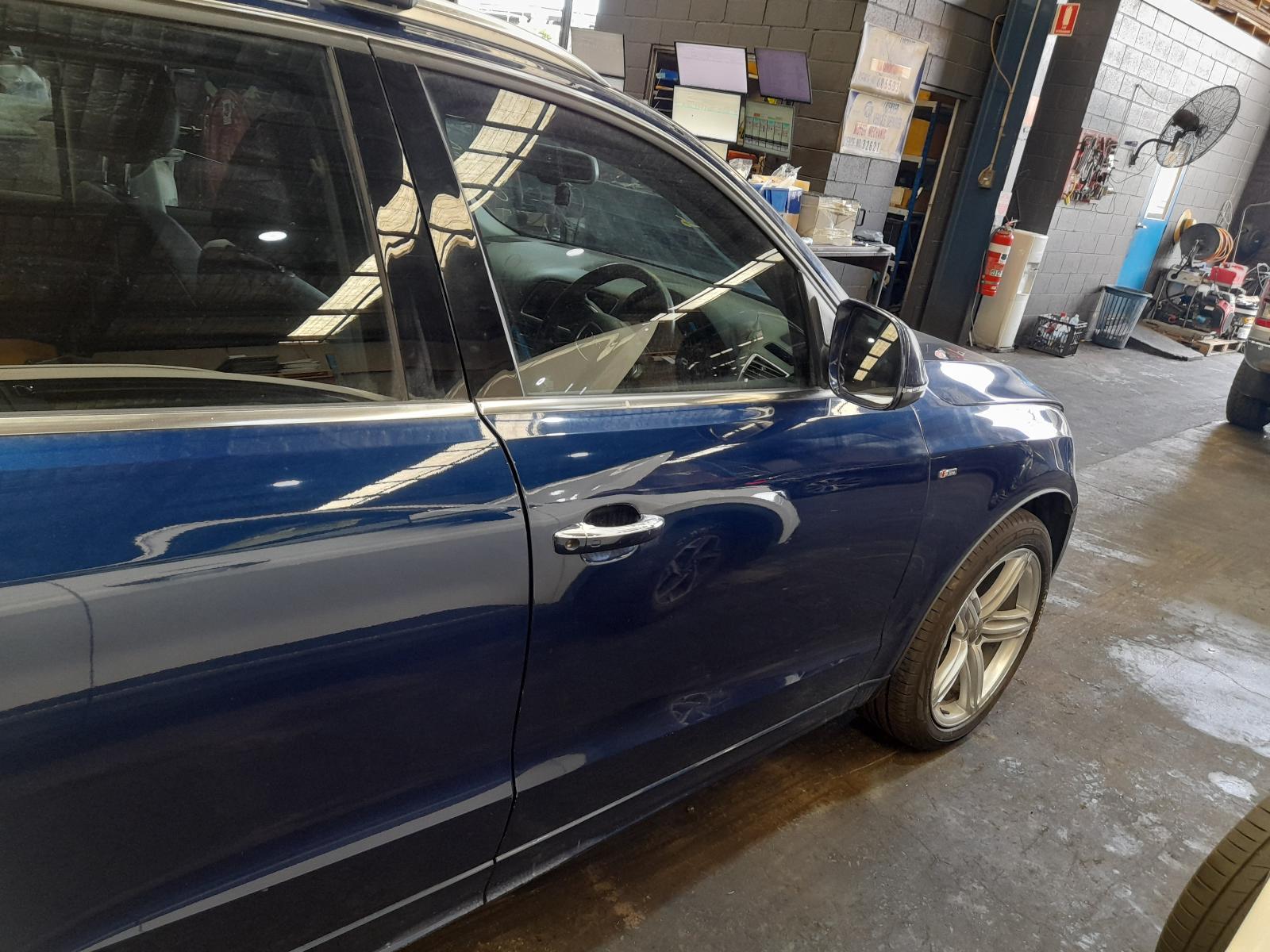 View Auto part Right Front Door Window Audi Q5 2014
