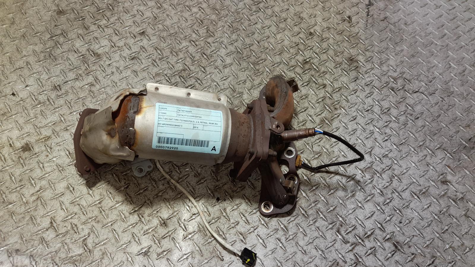 View Auto part Catalytic Converter Nissan Pathfinder 2016