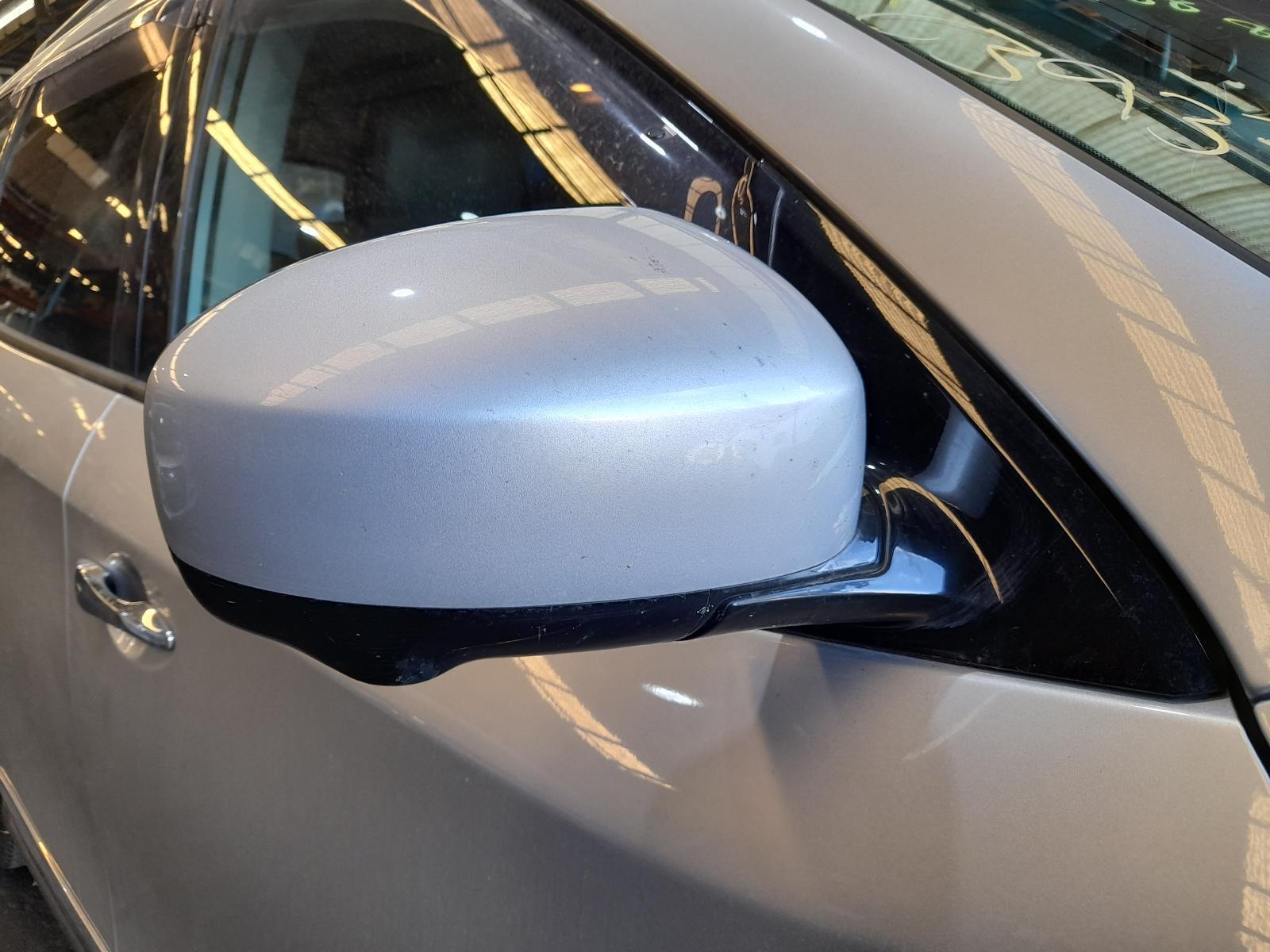 View Auto part Right Door Mirror Nissan Pathfinder 2016