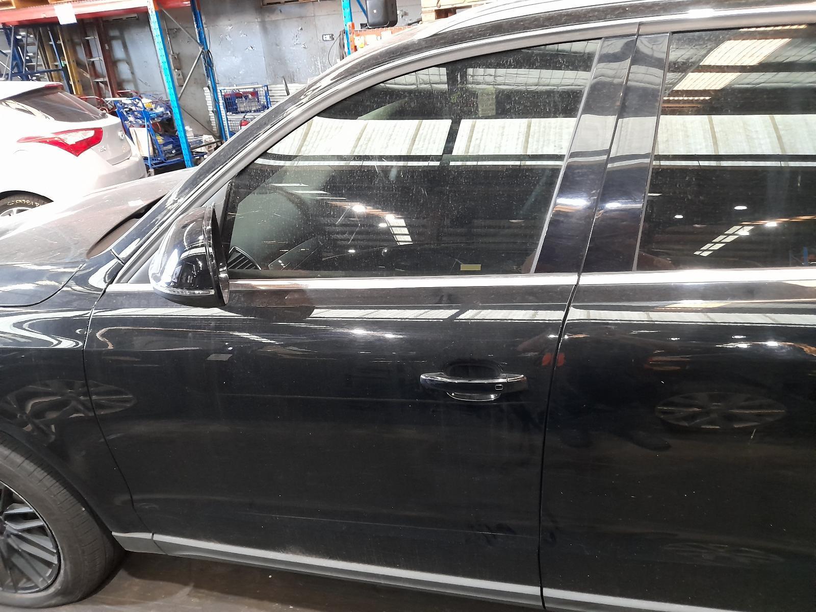 View Auto part Left Front Door Audi Q5 2012