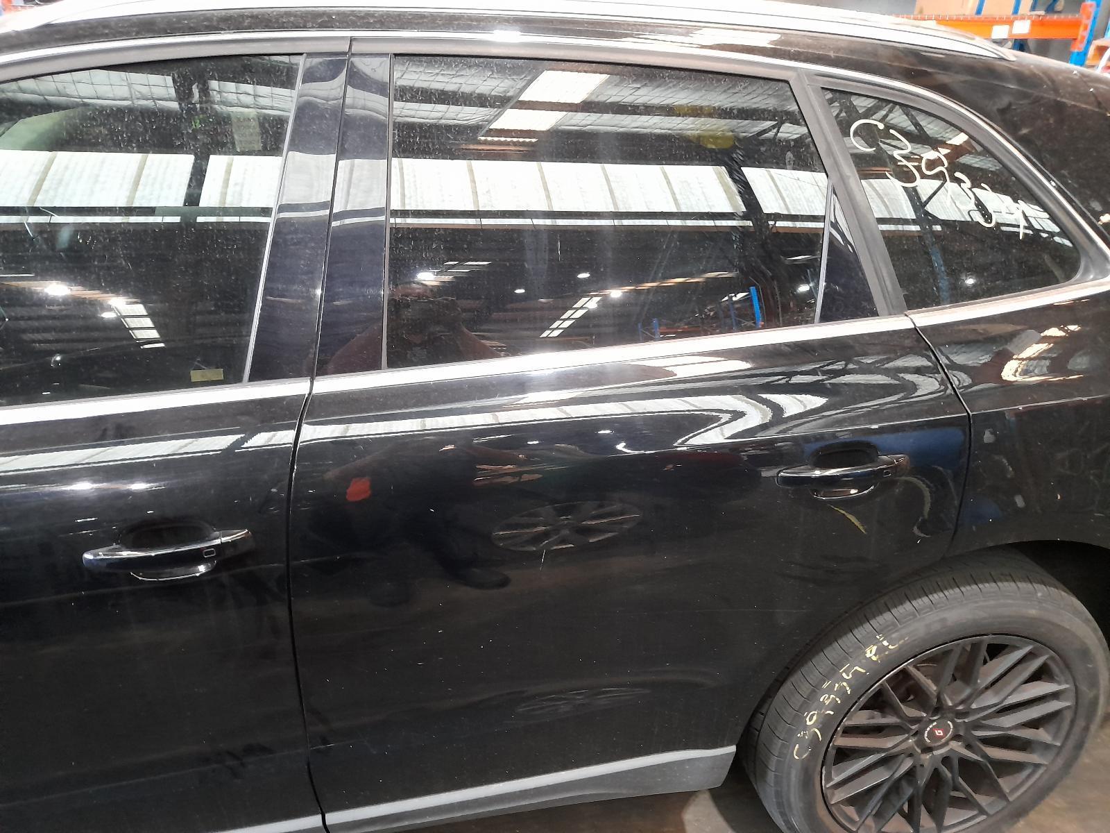 View Auto part Left Rear Door/Sliding Audi Q5 2012