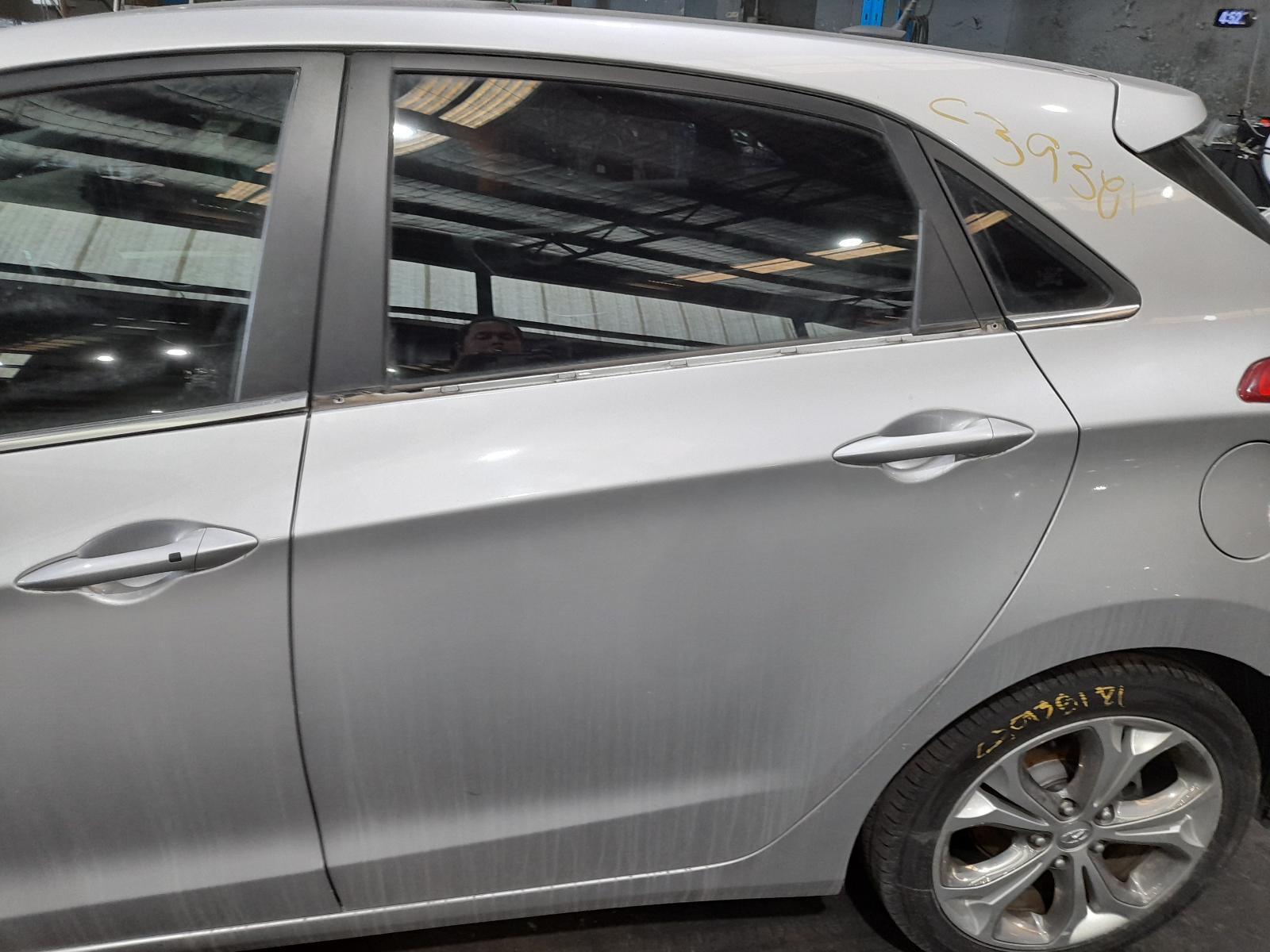 View Auto part Left Rear Door/Sliding Hyundai I30 2014