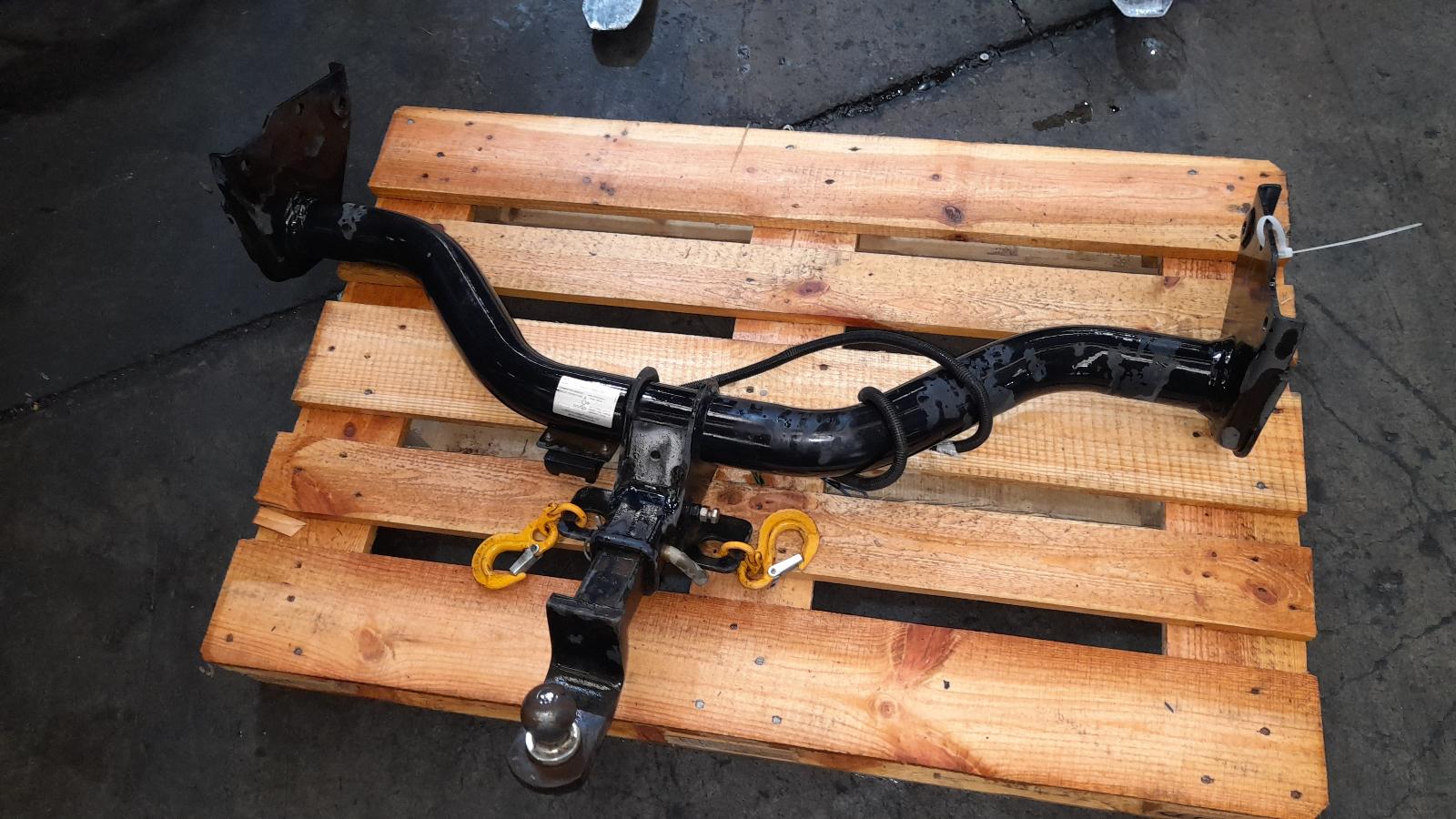 View Auto part Towbar Holden Colorado 2019