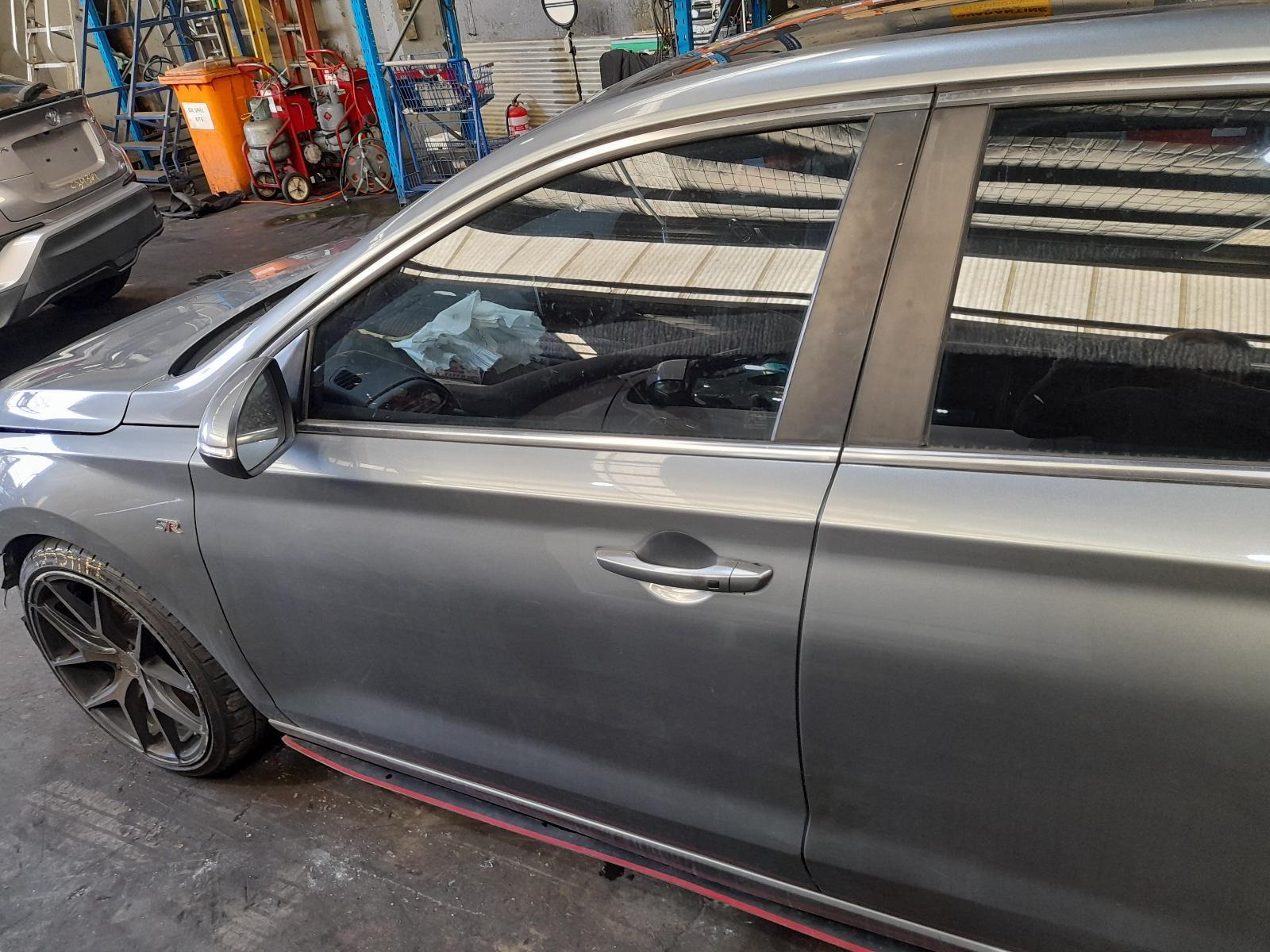 View Auto part Left Front Door Hyundai I30 2018