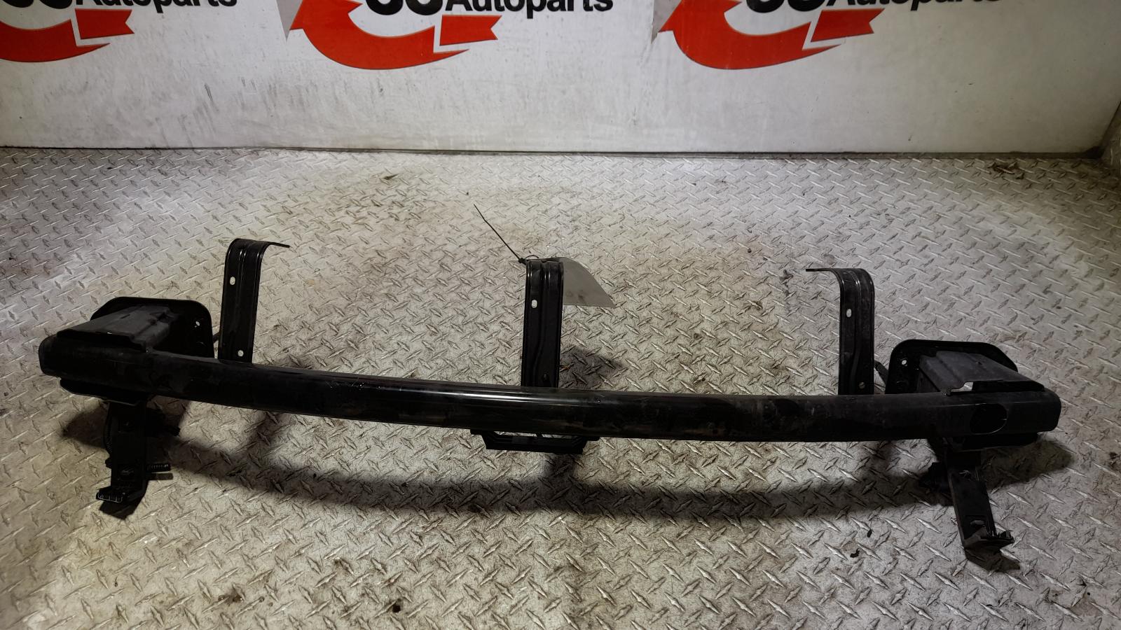 View Auto part R/Bar Bracket/Reinfo Hyundai I30 2018