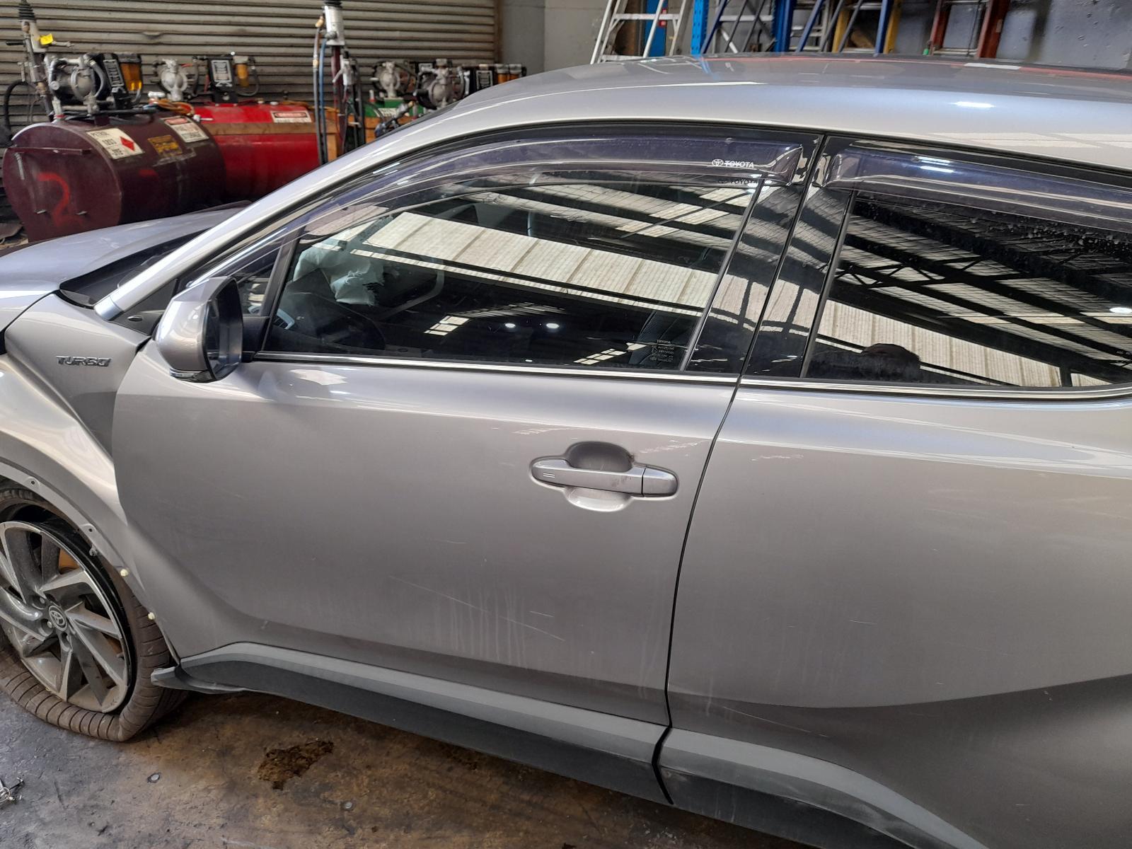 View Auto part Left Front Door Window Toyota C-hr 2020