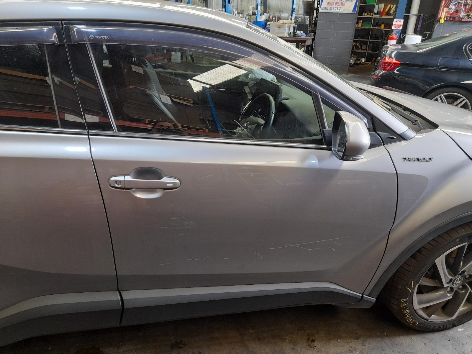 View Auto part Right Front Door Toyota C-hr 2020