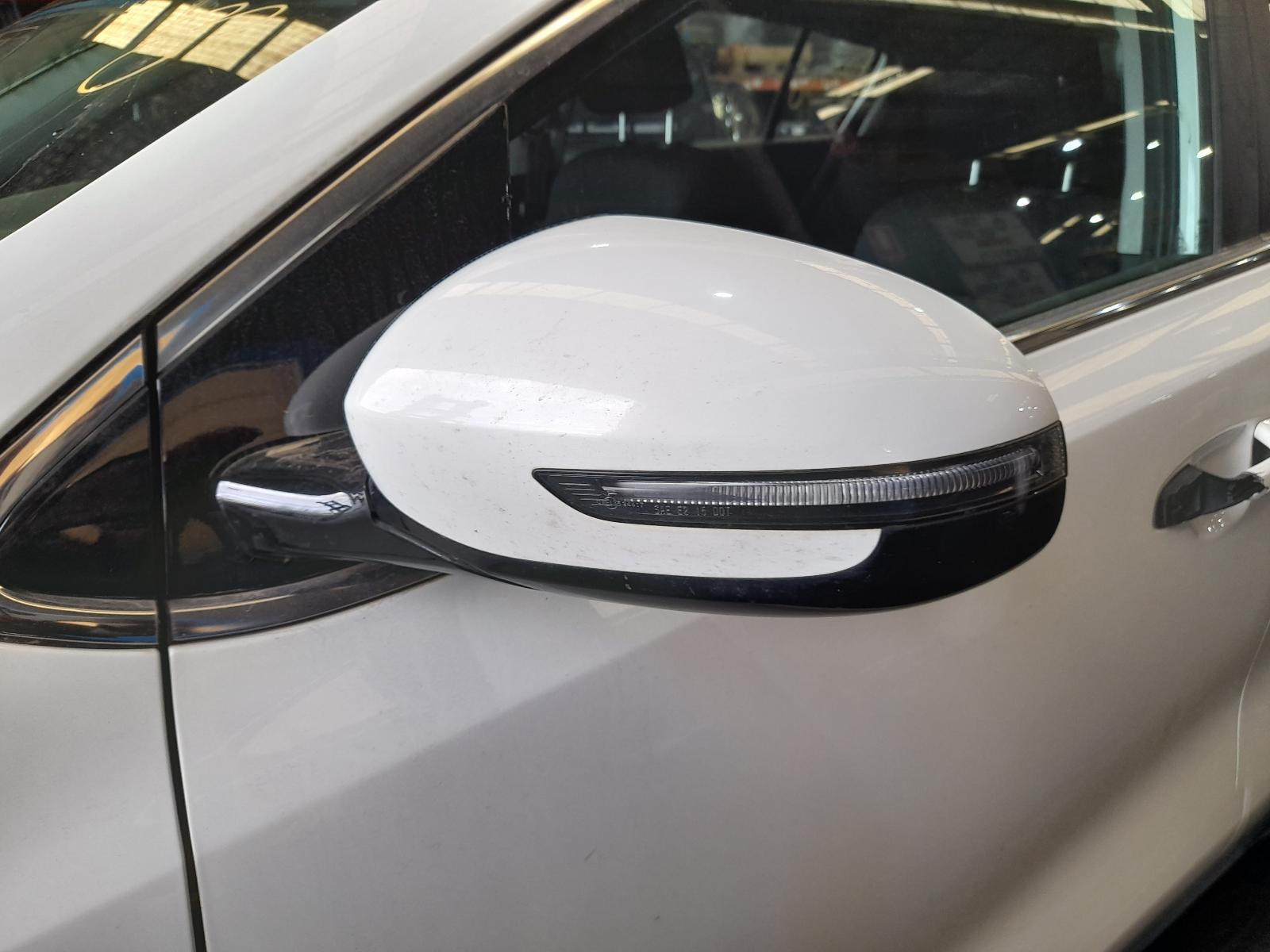 View Auto part Left Door Mirror Kia Sportage 2018