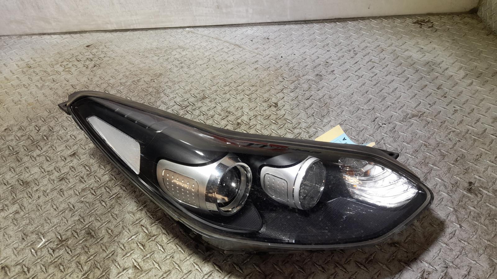 View Auto part Right Headlamp Kia Sportage 2018