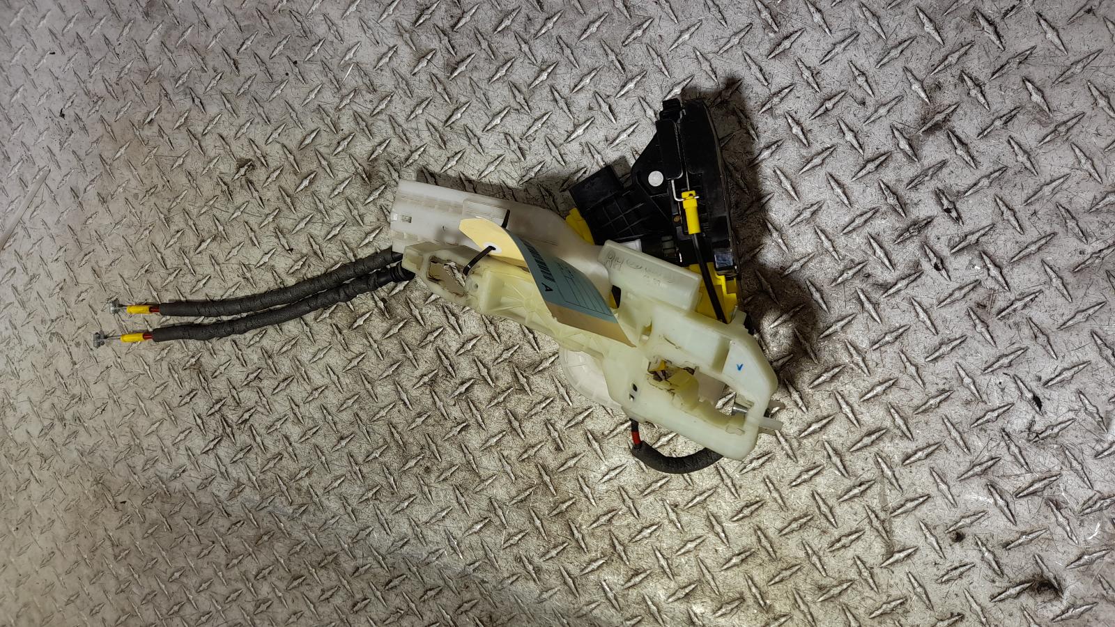 View Auto part Door/Boot/Gate Lock Kia Sportage 2018