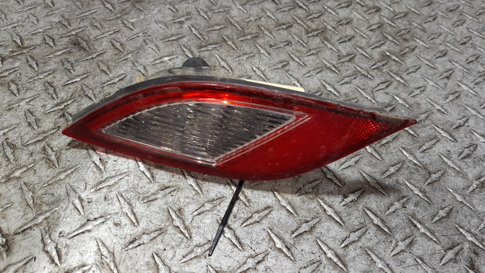 View Auto part Left Taillight Isuzu Mu-x 2018