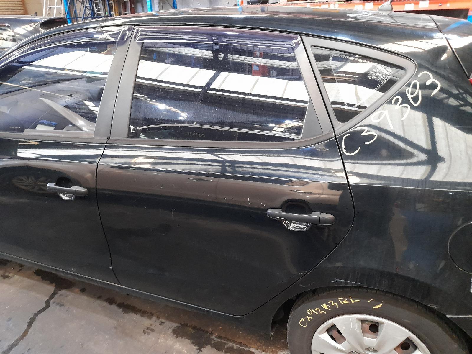 View Auto part Left Rear Door Window Hyundai I30 2011