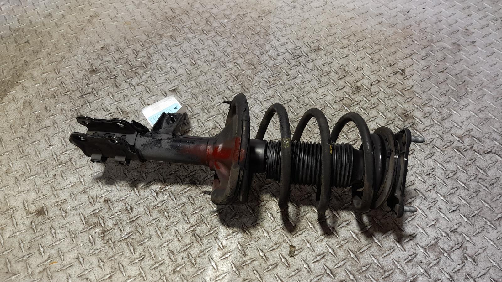 View Auto part Right Front Strut Hyundai I30 2011