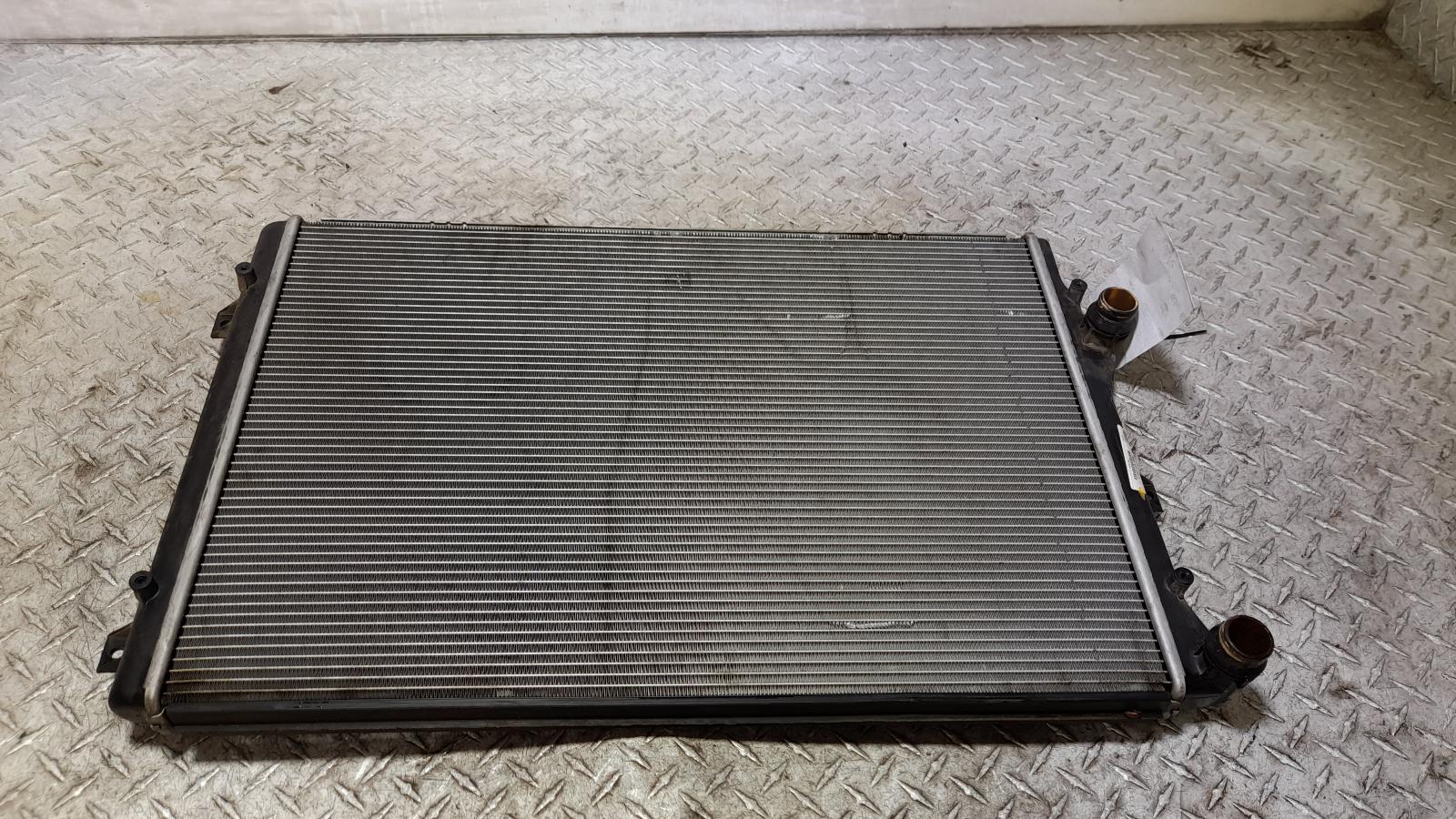 View Auto part Radiator Volkswagen Golf 2011