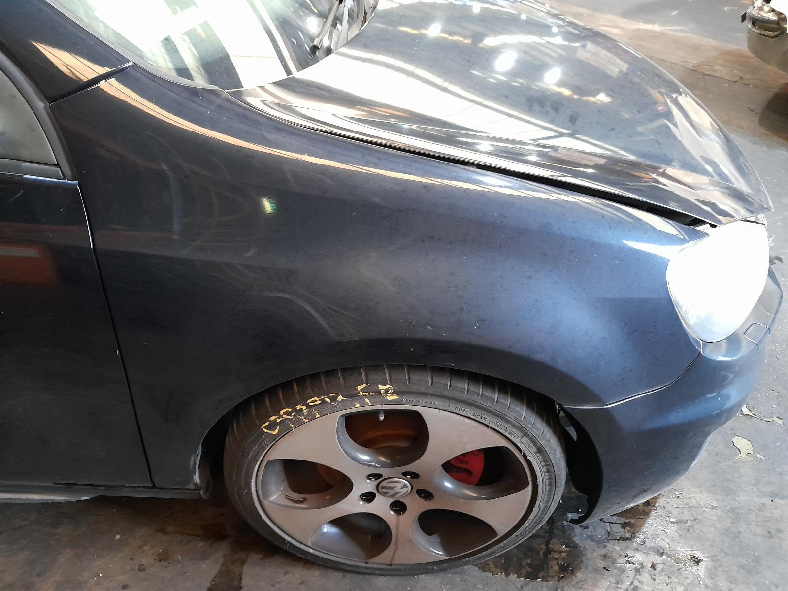 View Auto part Right Guard Volkswagen Golf 2011