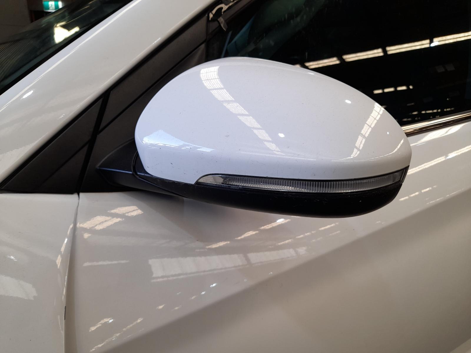 View Auto part Left Door Mirror Hyundai Tucson 2017