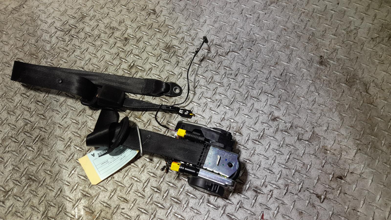 View Auto part Seatbelt/Stalk Audi Q5 2017
