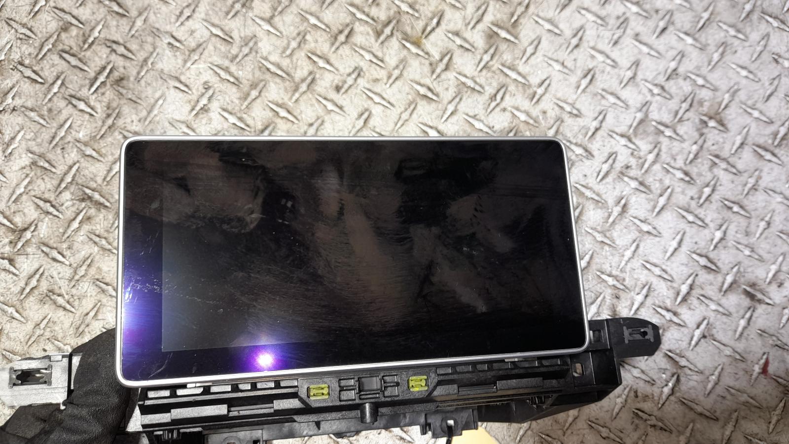 View Auto part Radio/Cd/Dvd/Sat/Tv Audi Q5 2017