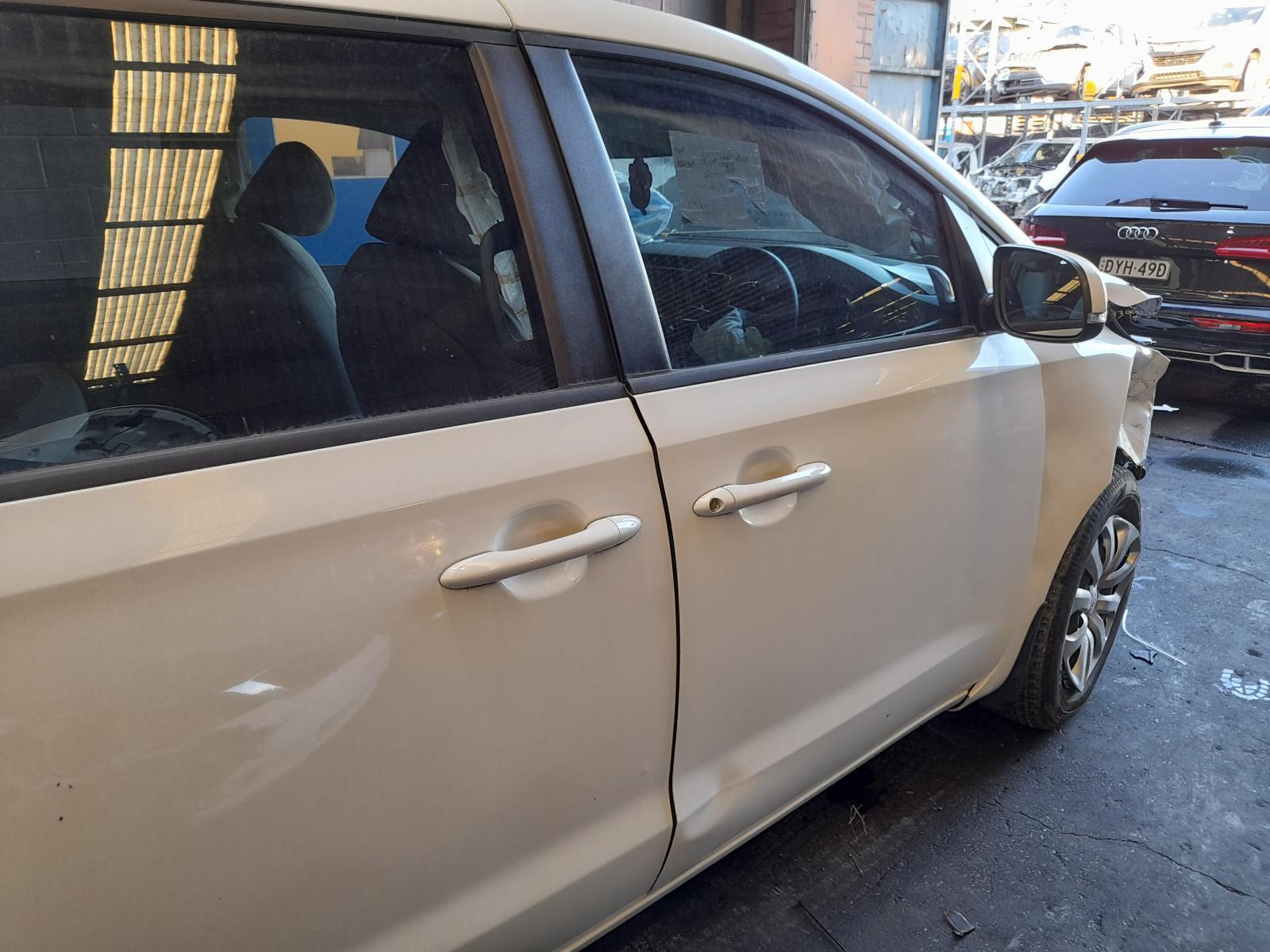 View Auto part Right Front Window Reg/Motor Kia Carnival/grand Carnival 2016