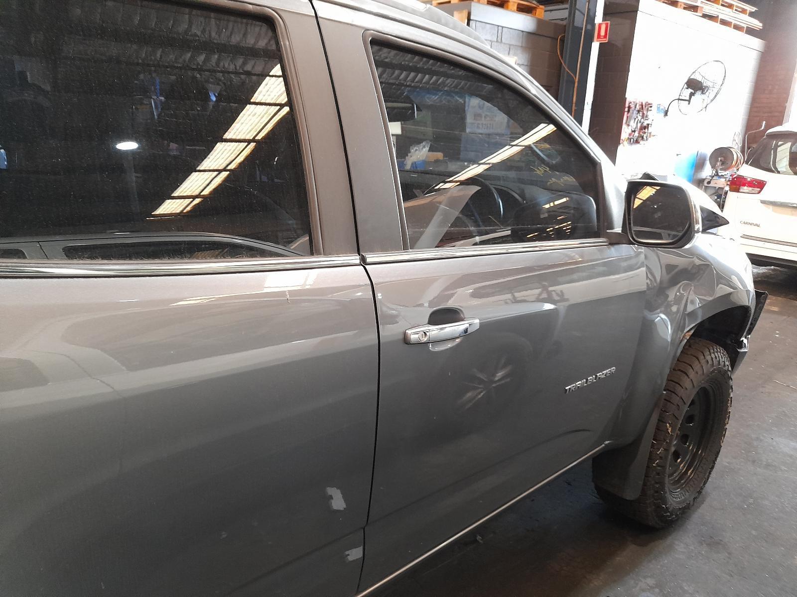 View Auto part Right Front Door Window Holden Trailblazer 2017
