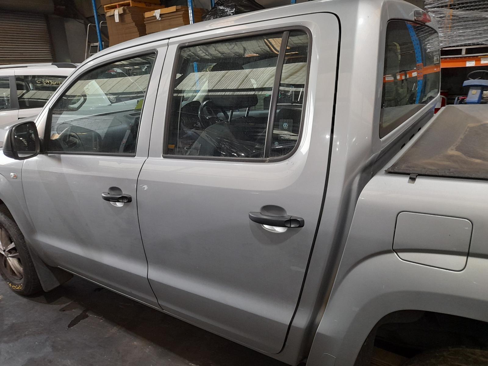 View Auto part Left Rear Door/Sliding Volkswagen Amarok 2015