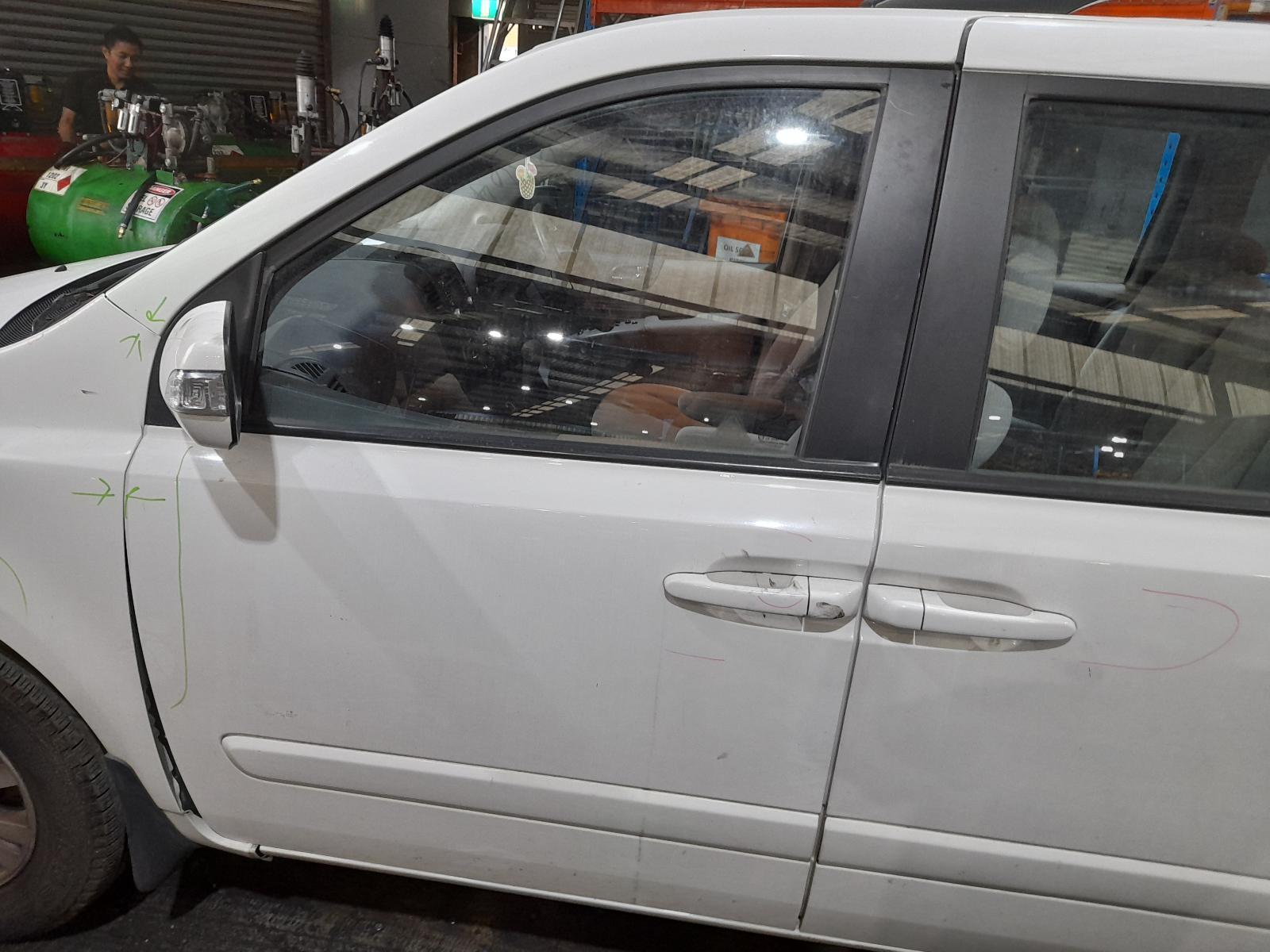 View Auto part Left Front Door Window Kia Carnival/grand Carnival 2012