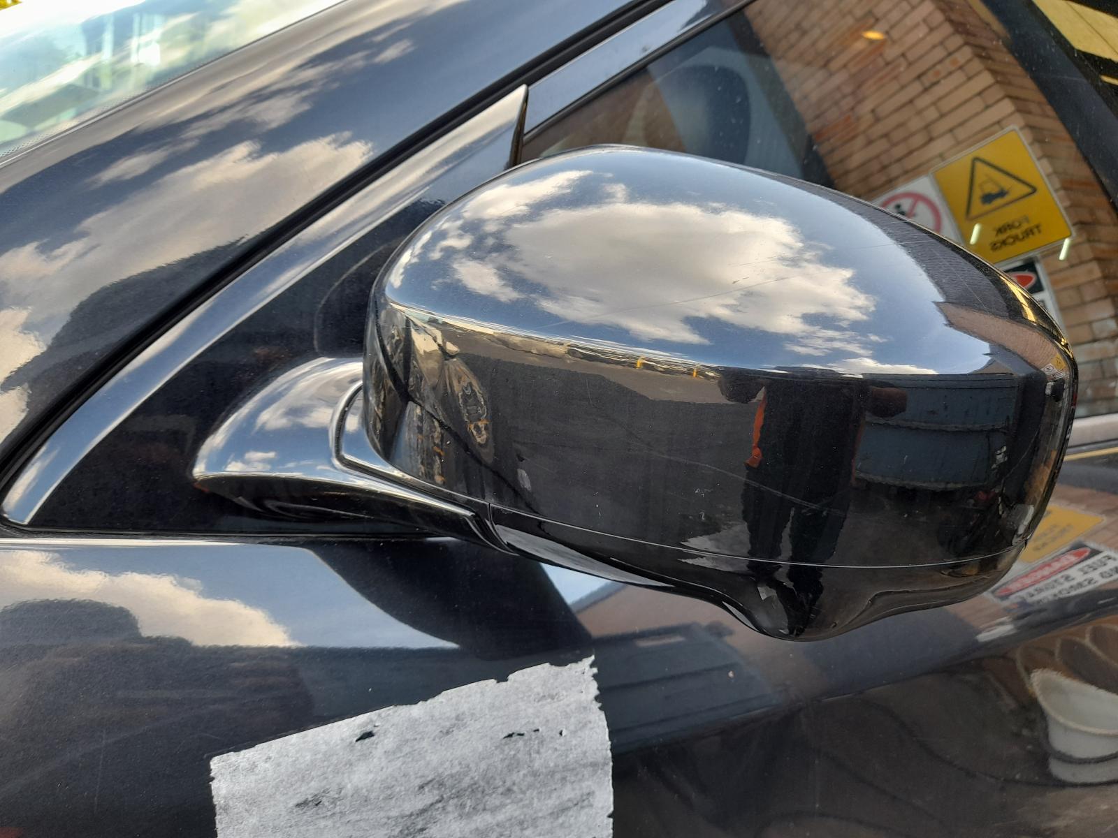 View Auto part Left Door Mirror Nissan Pathfinder 2016