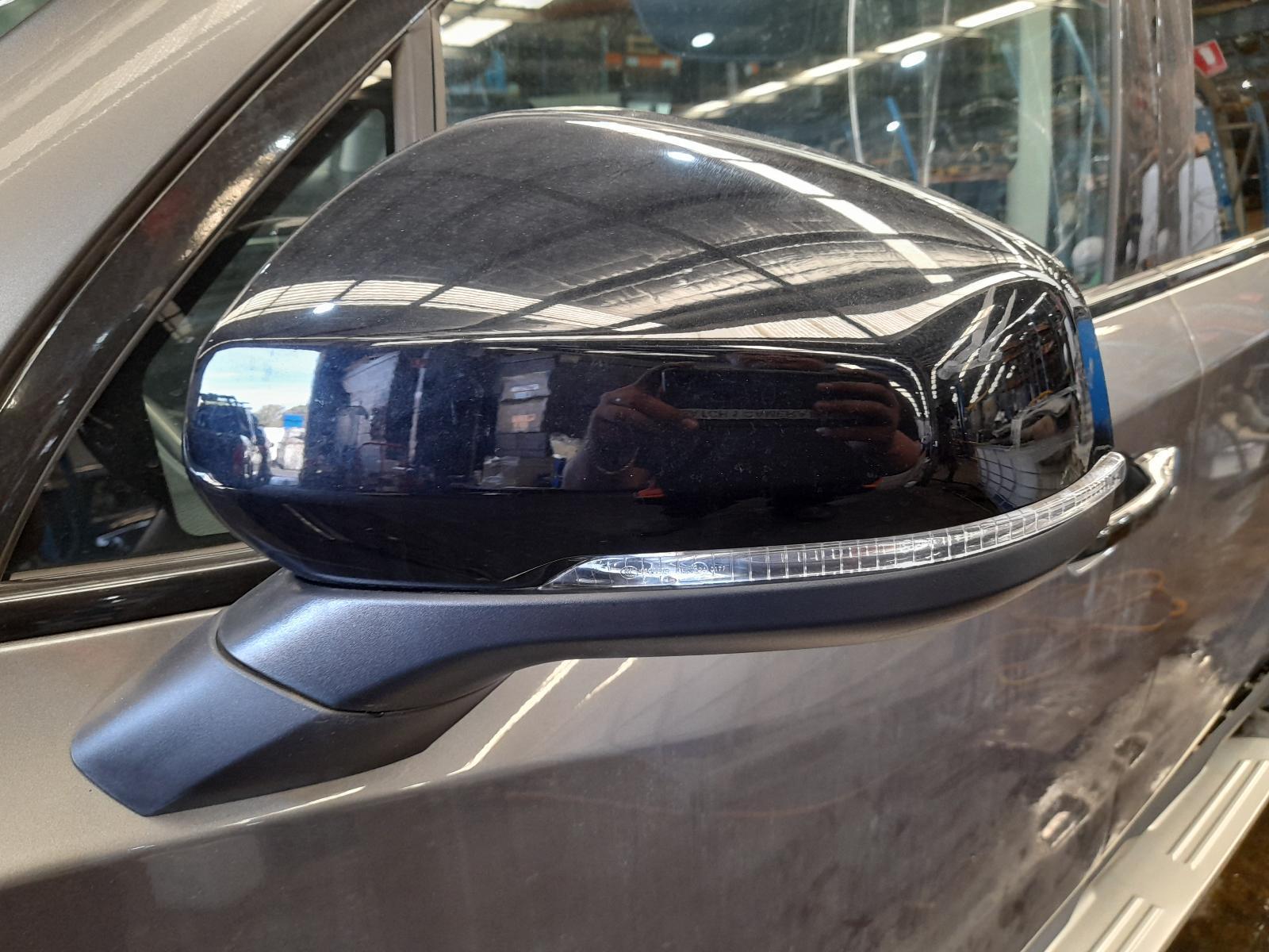 View Auto part Left Door Mirror Ldv D90 2024