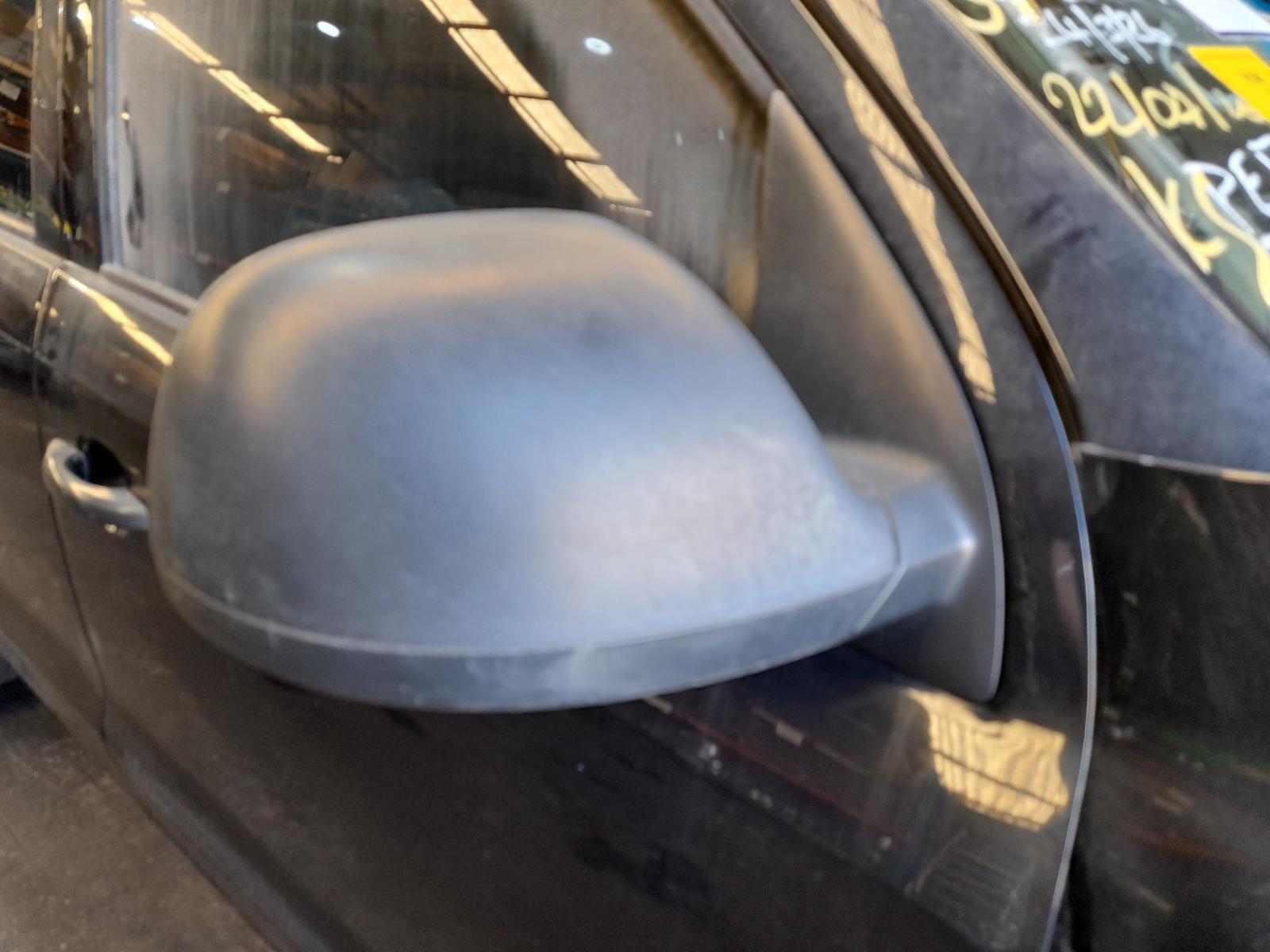 View Auto part Right Door Mirror Volkswagen Amarok 2013