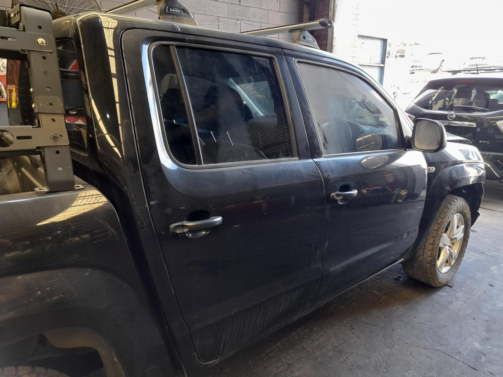 View Auto part Right Rear Wnd Reg/Motor Volkswagen Amarok 2013
