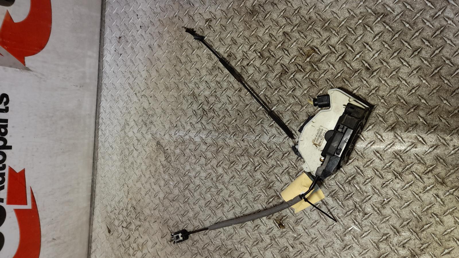 View Auto part Door/Boot/Gate Lock Volkswagen Amarok 2013