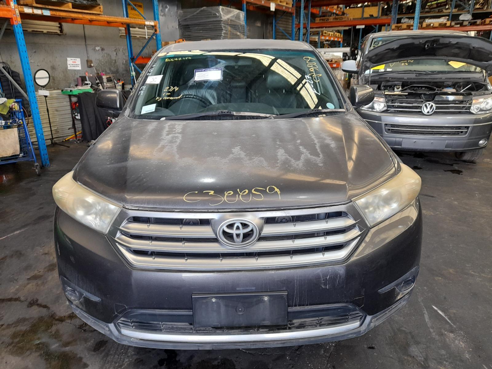 View Auto part Trans/Gearbox Toyota Kluger 2011