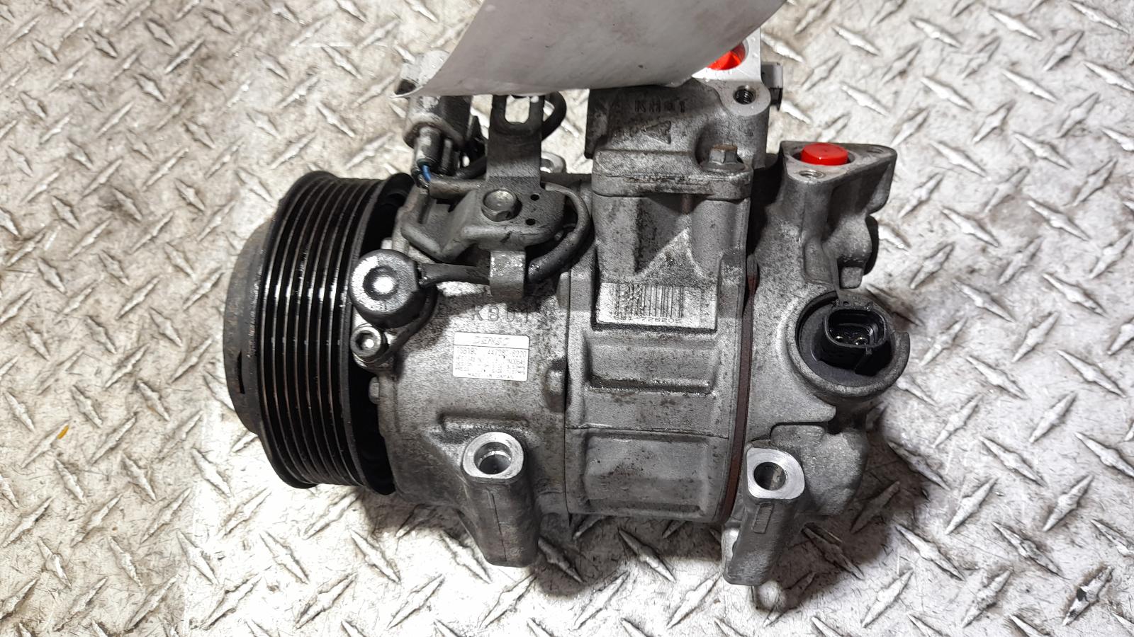 View Auto part A/C Compressor Toyota Kluger 2011