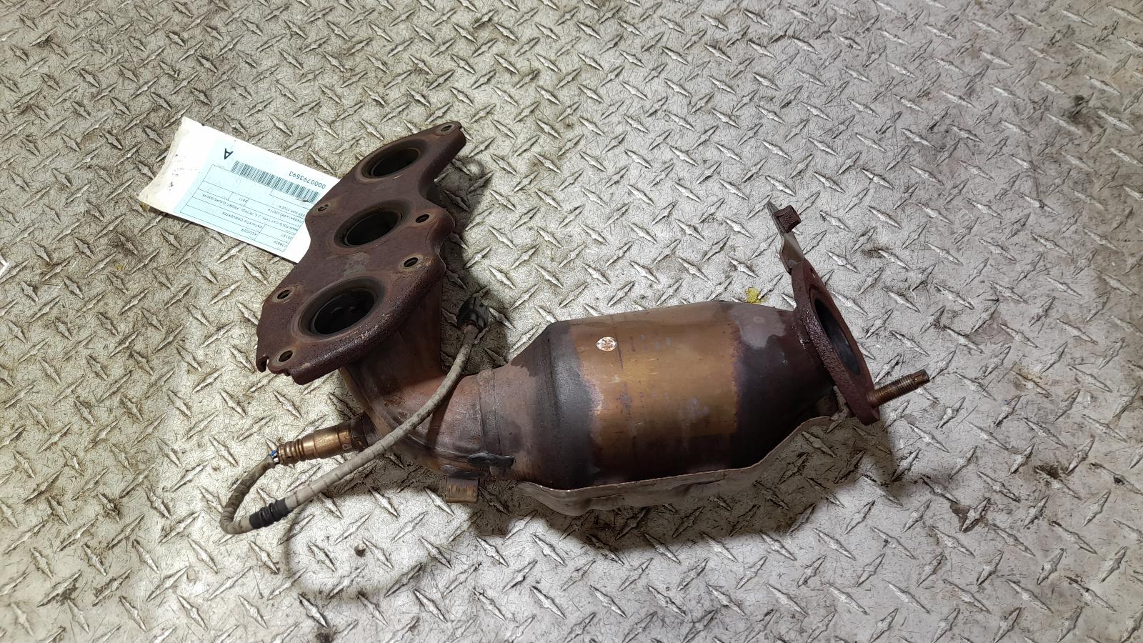 View Auto part Catalytic Converter Toyota Kluger 2011