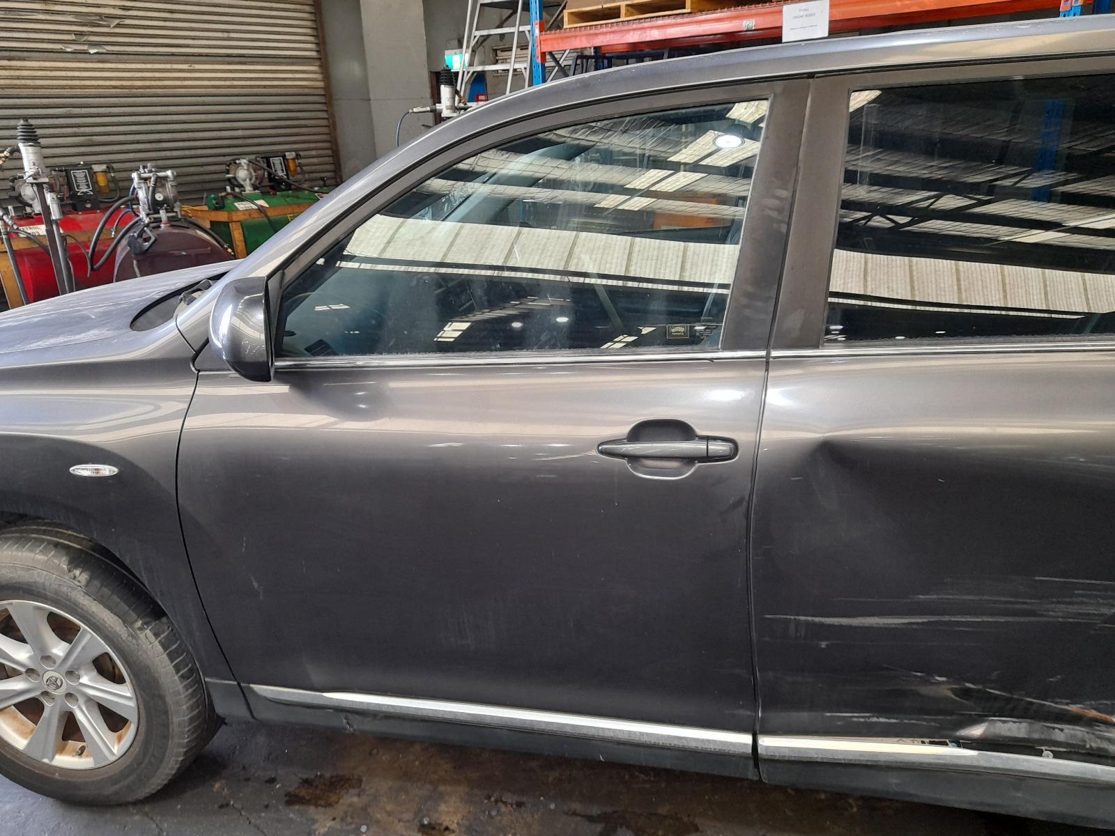 View Auto part Left Front Window Reg/Motor Toyota Kluger 2011