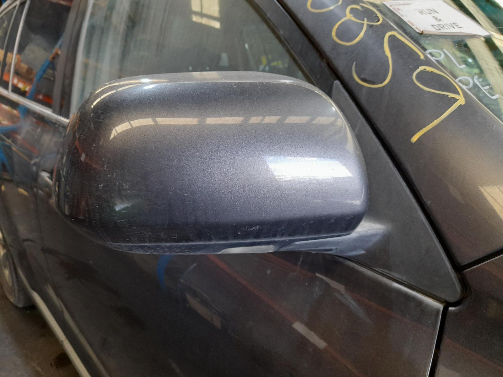 View Auto part Right Door Mirror Toyota Kluger 2011